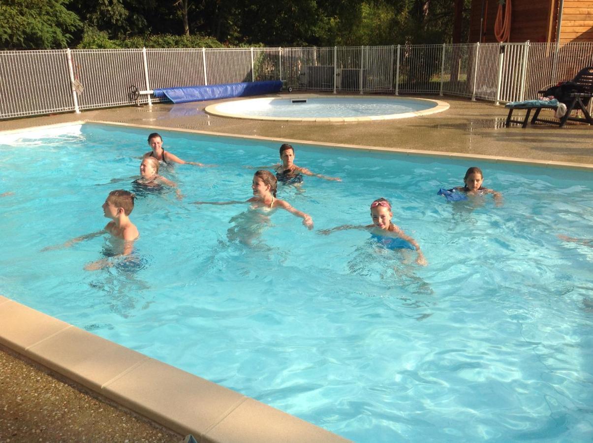 Camping Le Pont D'Allagnon Lempdes sur Allagnon Luaran gambar